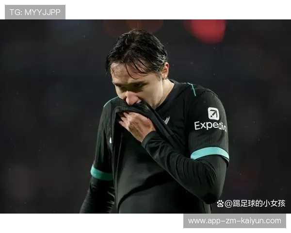 尤文中路推进干净利落，基耶萨远射被封堵