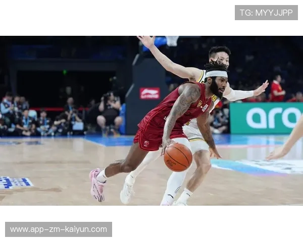 布朗冲击篮下持续取分