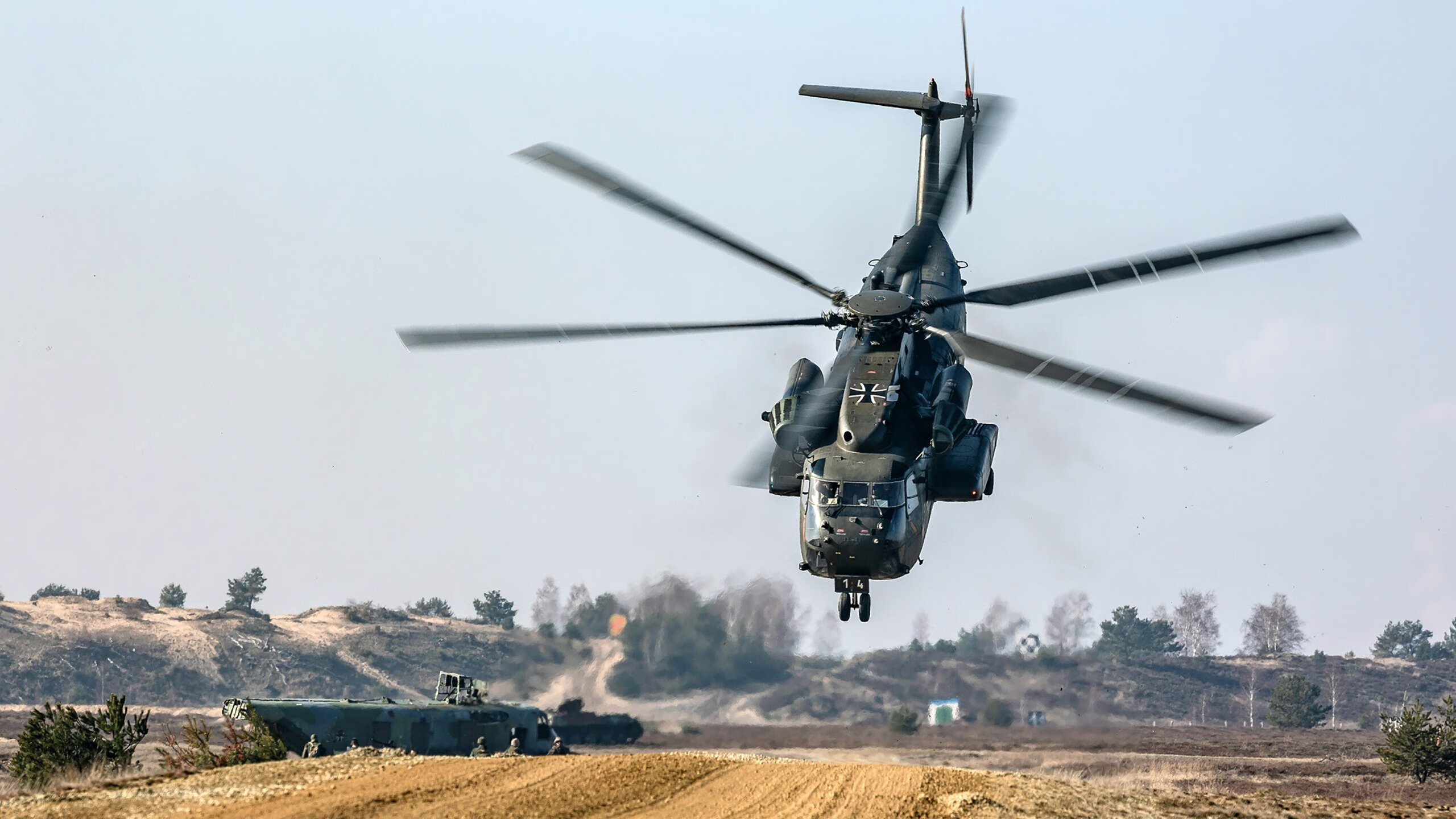 开云体育网站-布克强调每场比赛都必须全力以赴，布克最近比赛