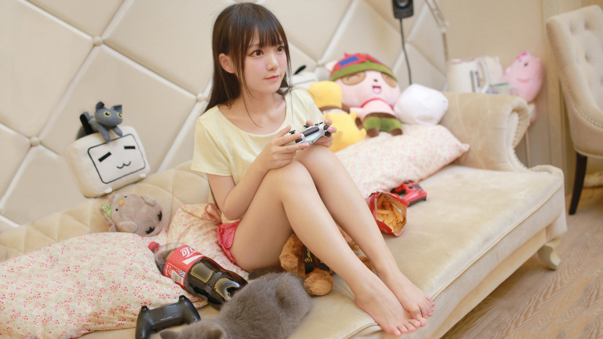 开云体育足球-华人购房潮助推美国房地产市场活跃，华人抛售美国房产